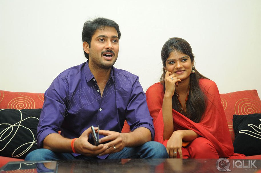 Uday-Kiran-and-wife-Vishitha-Gallery